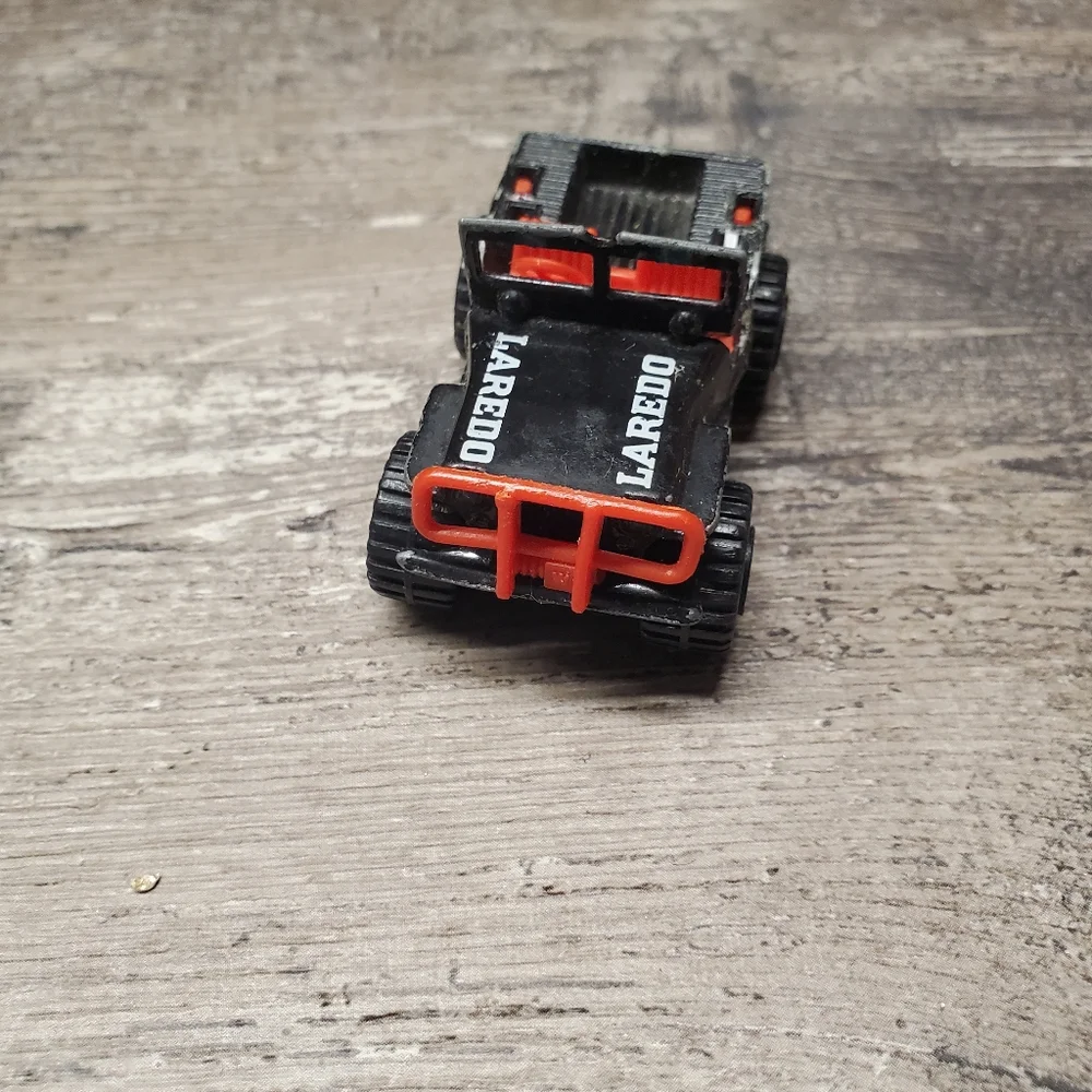 MATCHBOX‎ JEEP 1/64 SCALE DIE CAST BLACK BIG TIRES 1981